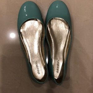 EUC Mint Colored Women’s Flats/Shoes